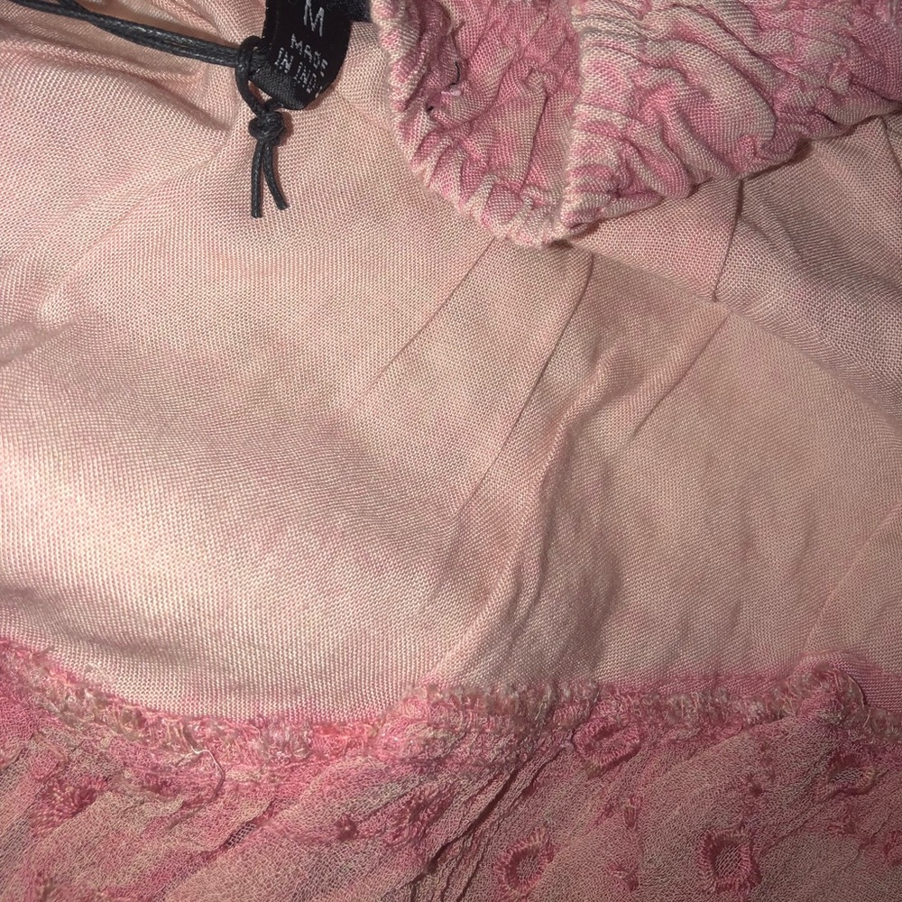 ROMEO & JULIET Couture Top - Picture 3 of 4